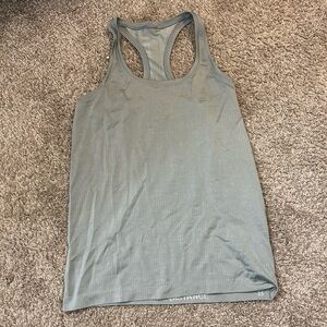 Lulu Lemon Run Swiftly 2.0 - light teal; size 6